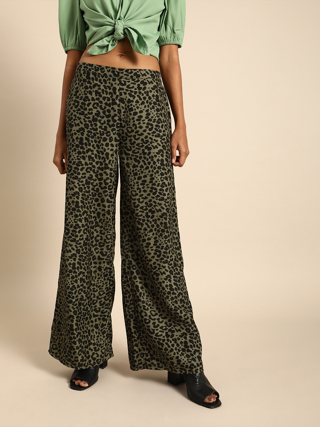 DODO & MOA Women Green & Black Loose Fit Animal Print Wide Leg Trousers