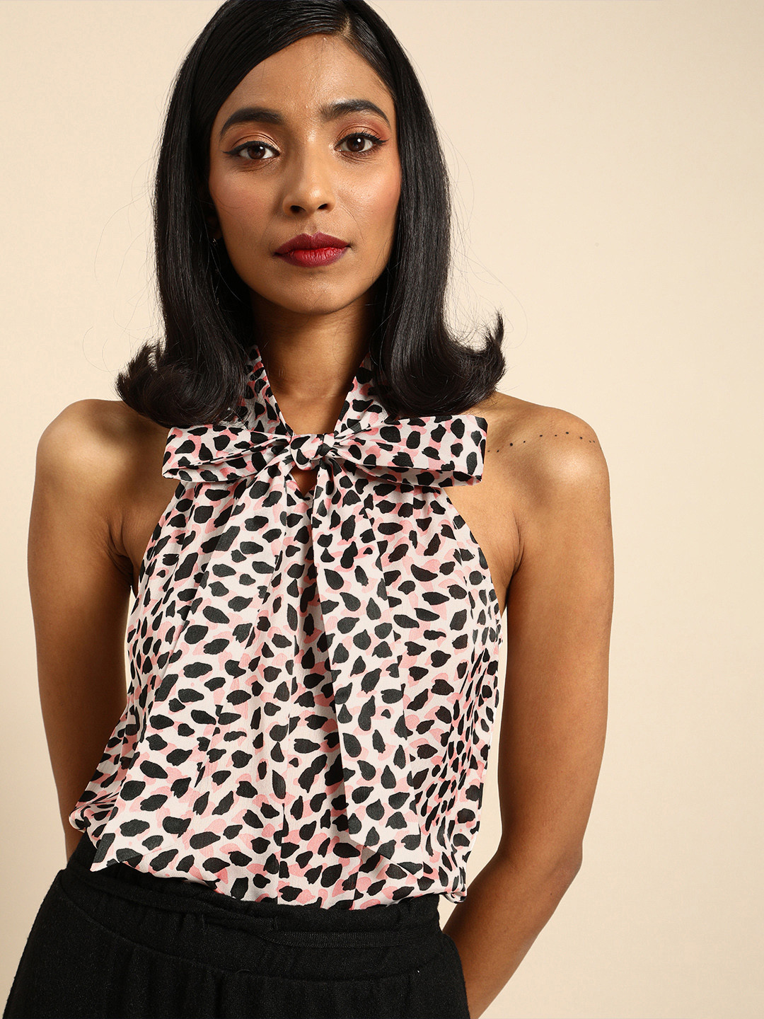 DODO & MOA Off White & Black Animal Printed Tie-Up Neck Crepe Regular Top