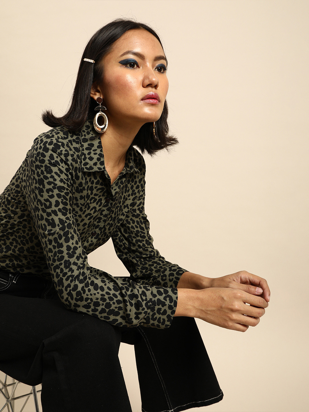 DODO & MOA Suave Green and Black Animal Printed Shirt Style Top
