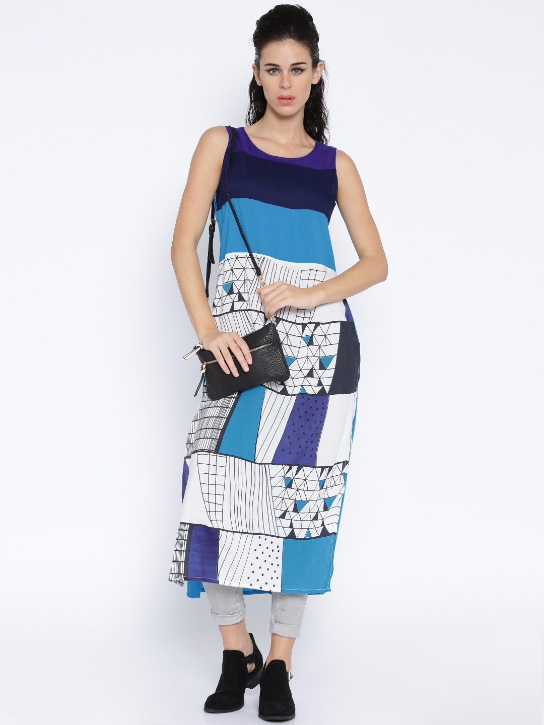 Vishudh Blue & White Printed Kurta