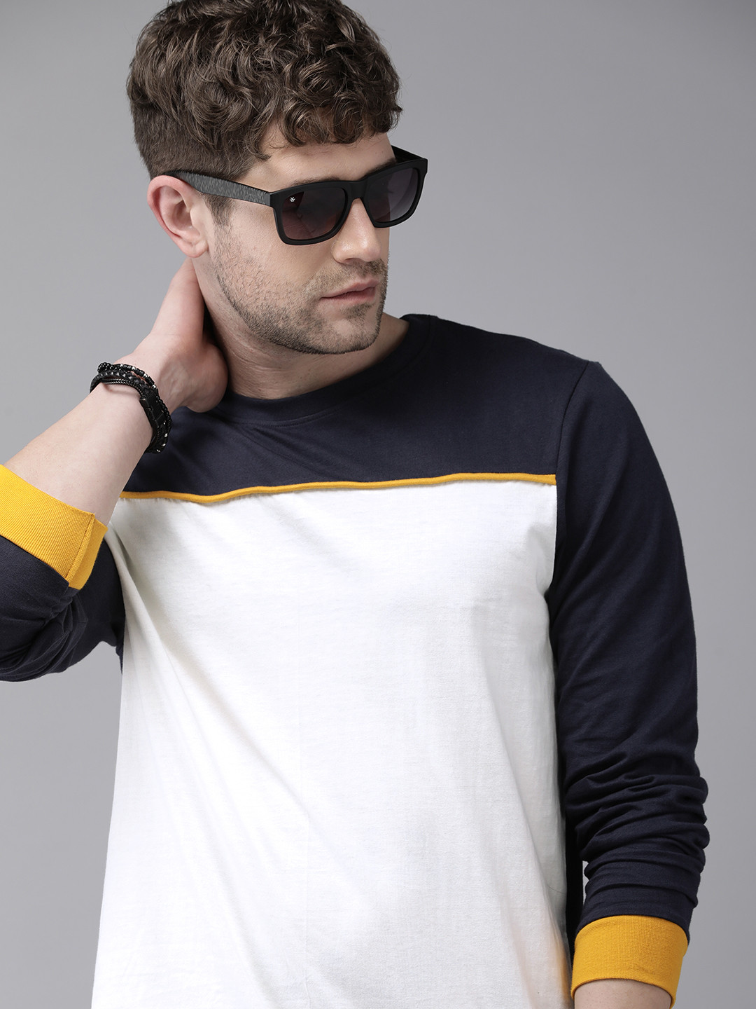 The Roadster Lifestyle Co Men Navy Blue White Colourblocked Pure Cotton T-shirt