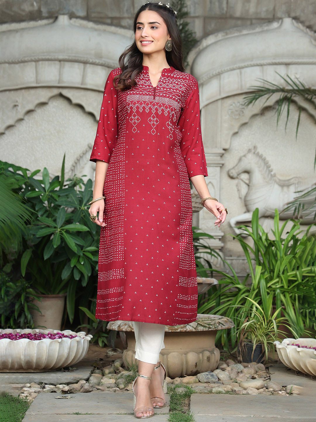 Juniper Women Maroon  White Bandhani Printed Liva Straight Kurta