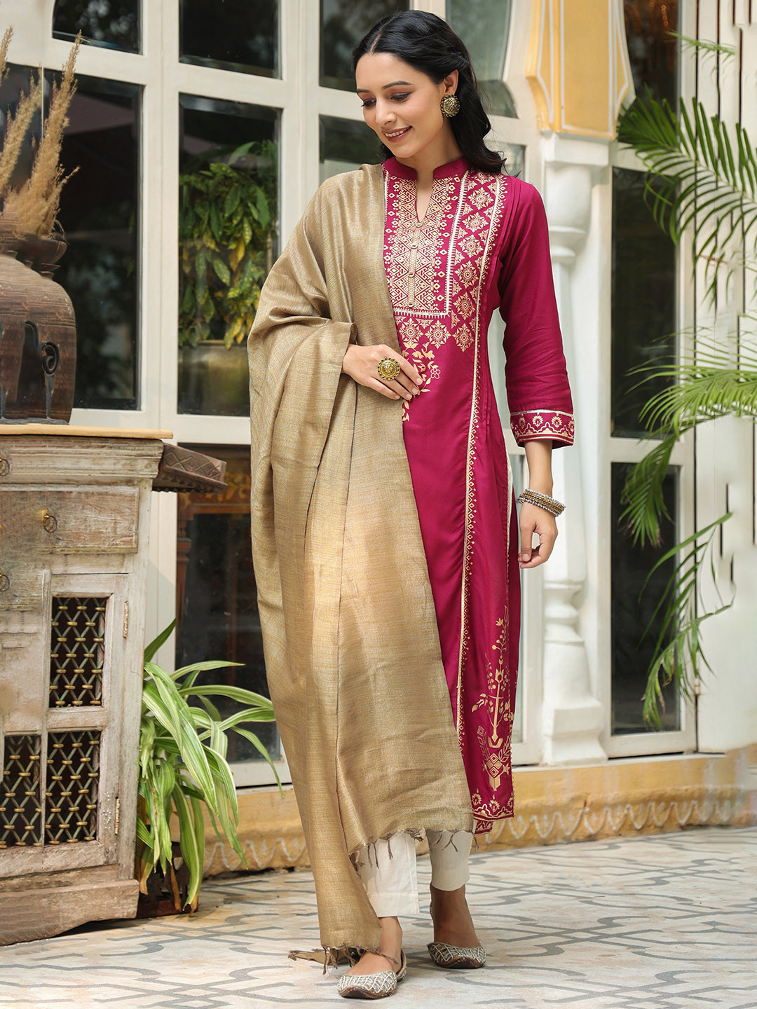 Juniper Maroon & Golden Foil Print Straight Kurta with Dupatta & Scrunchie