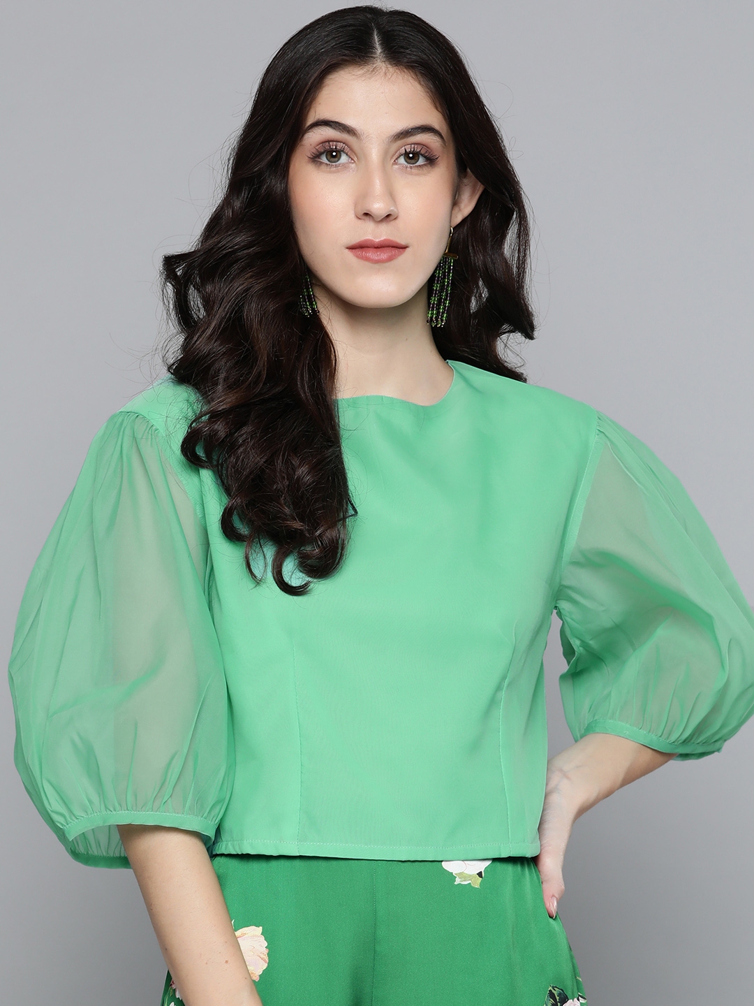 SASSAFRAS Women Green Solid Puff Sleeves Crop Top