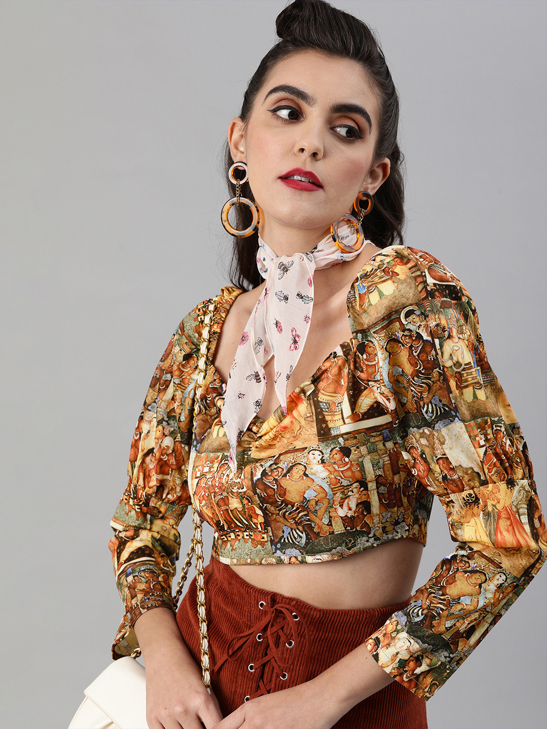 SCORPIUS Women Multi-Coloured Printed Power Shoulder Crop Top