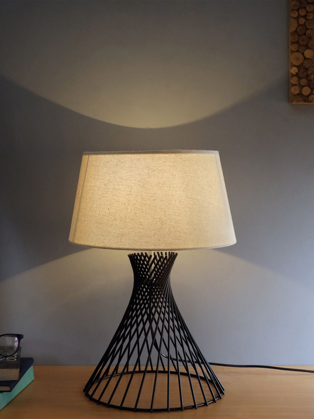 Homesake Black & White Solid Classic Country Spiral Metal Wire Table Lamp with Shade