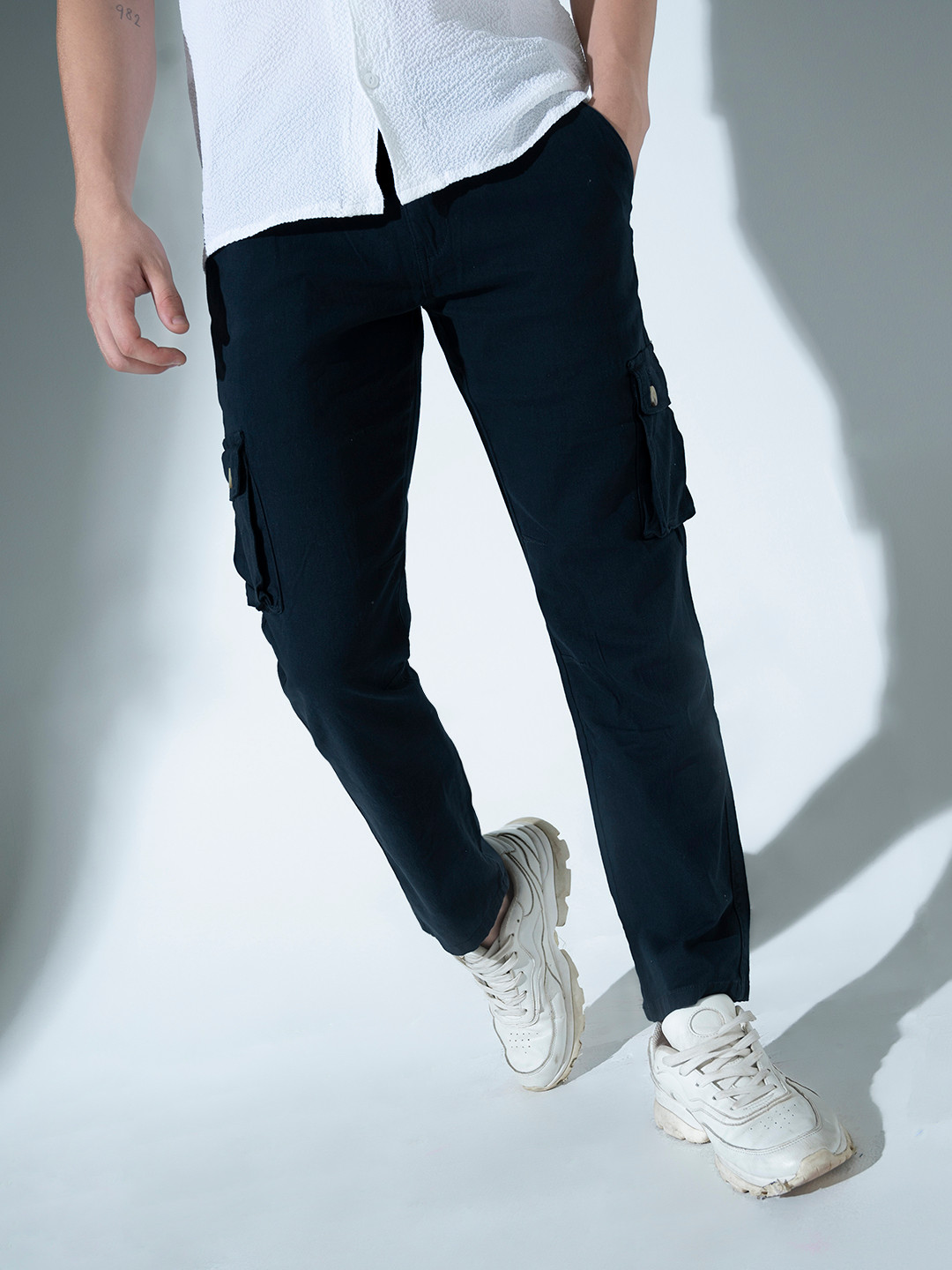 Hubberholme Men Navy Blue Slim Fit Solid Cargos Pants