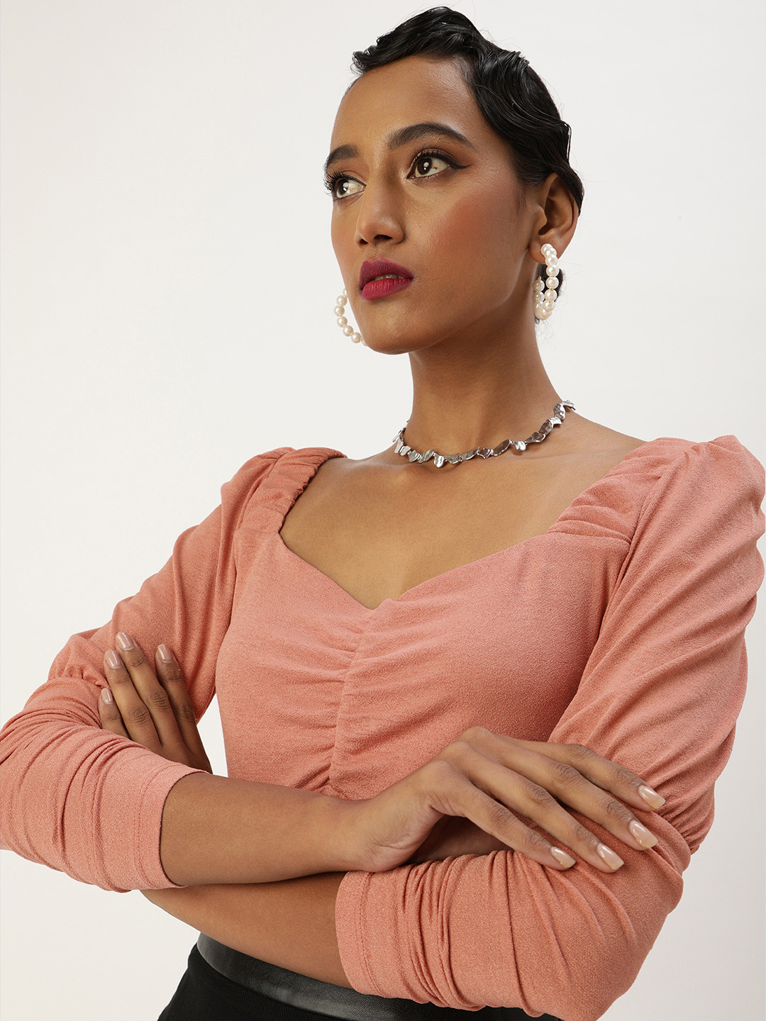 Veni Vidi Vici Peach-Coloured Puff Sleeves Fitted Crop Top