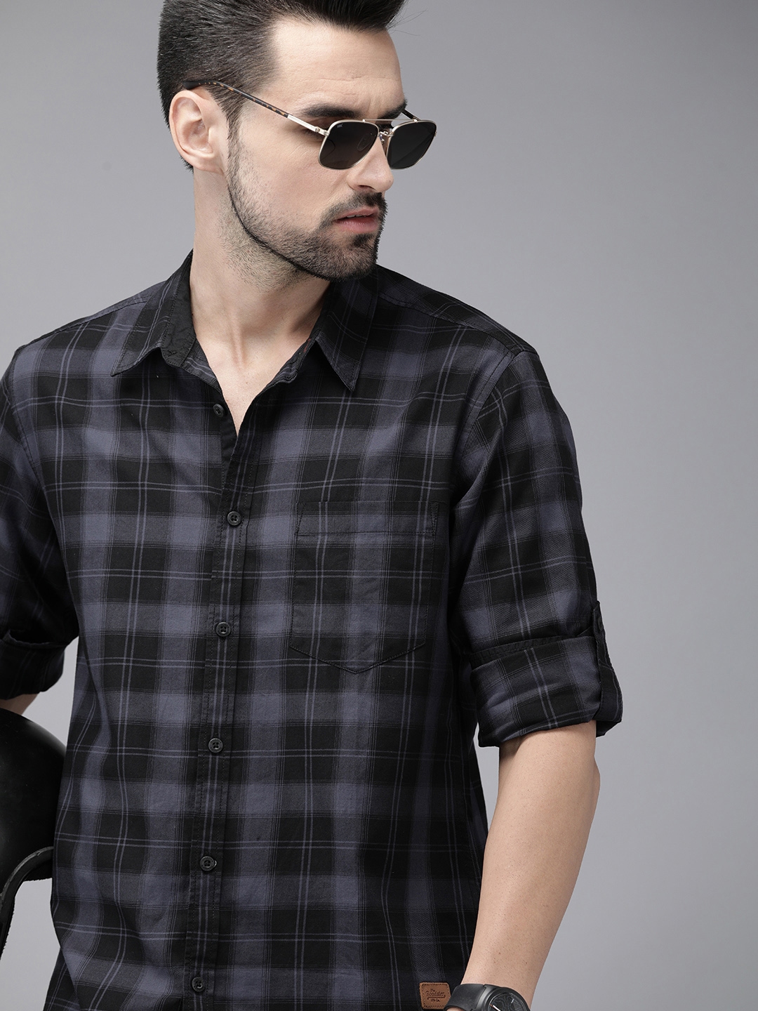 Buy Roadster Men Black & Grey Checked Pure Cotton Casual Shirt