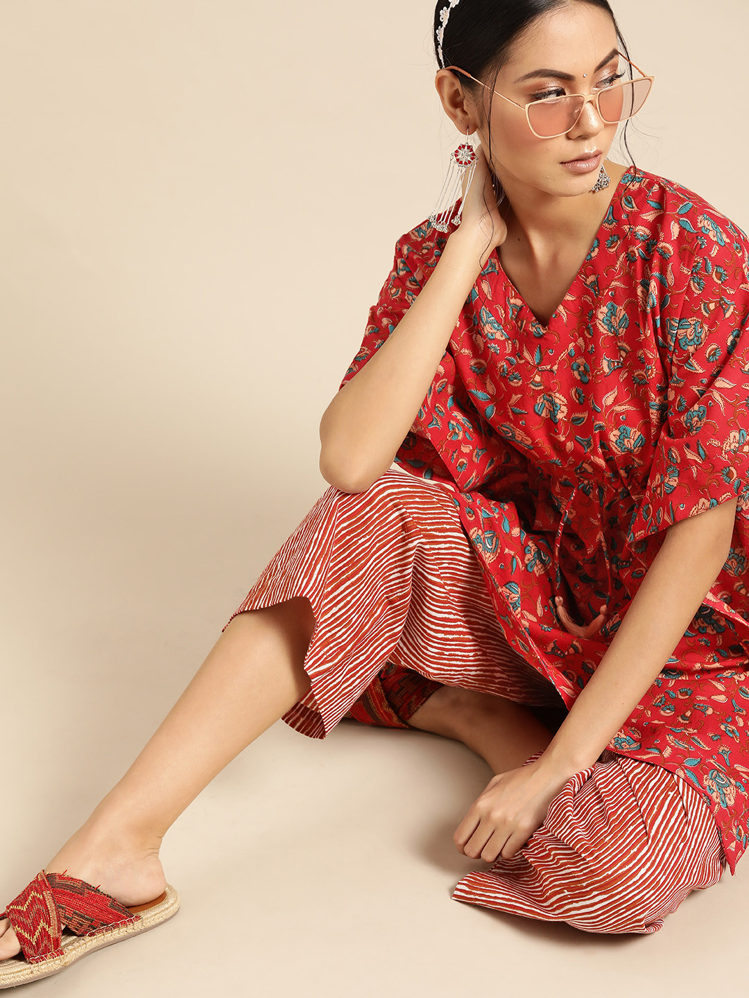 Varanga Women Red & Teal Green Pure Cotton Printed Tunic with Palazzos