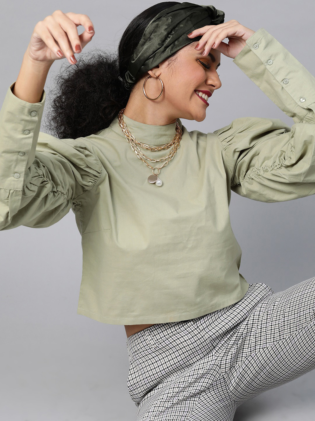 plusS Green Solid Power Shoulders Crop Top