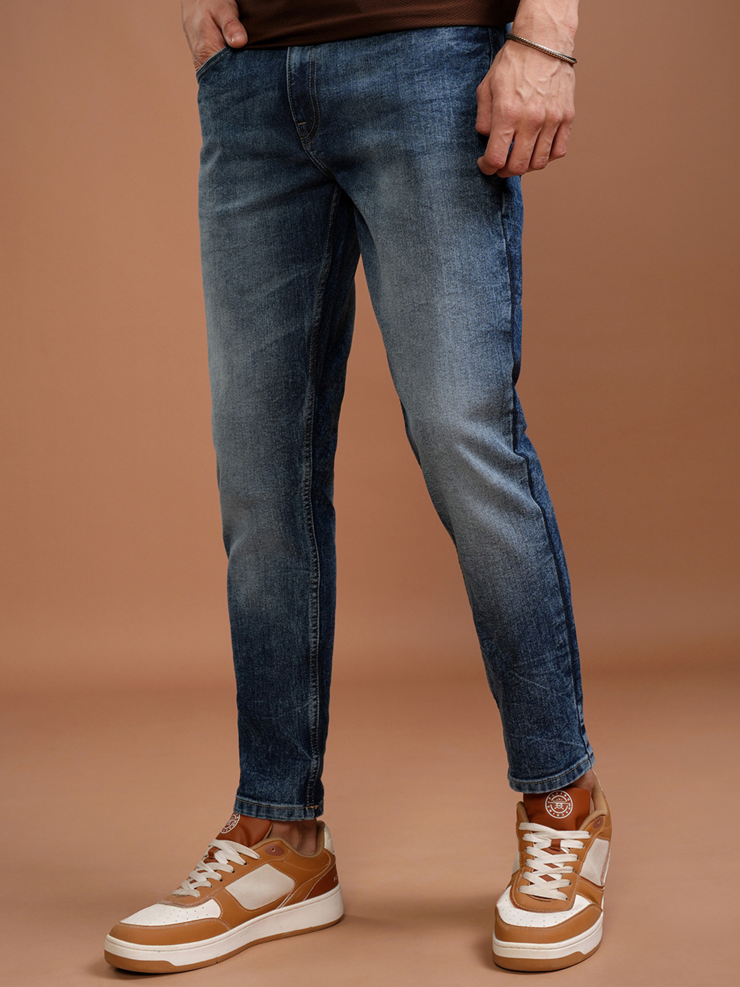 HIGHLANDER Men Blue Slim Fit Light Wash Jeans