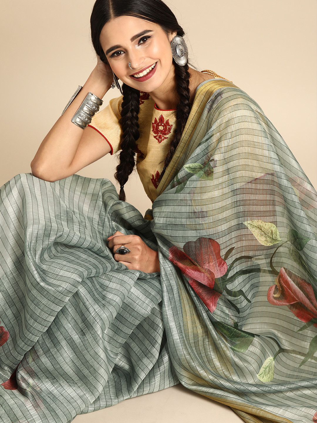 Sangria Grey & Maroon Pure Linen Floral Printed Saree