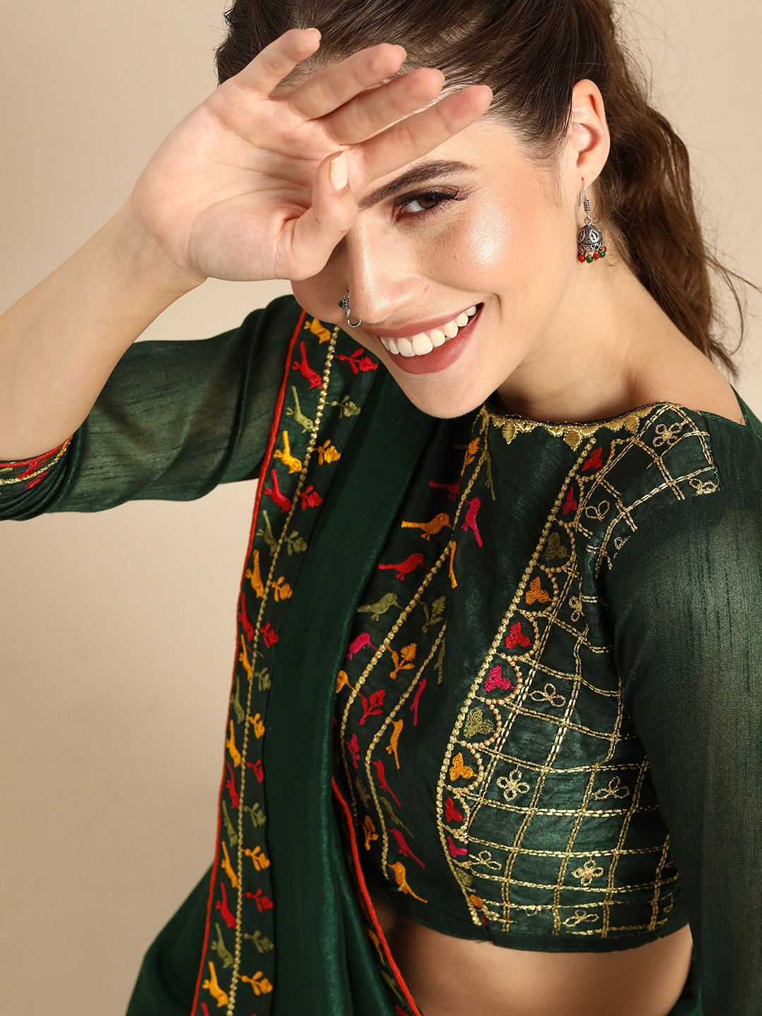 Sangria Olive Green & Multicoloured Solid Saree