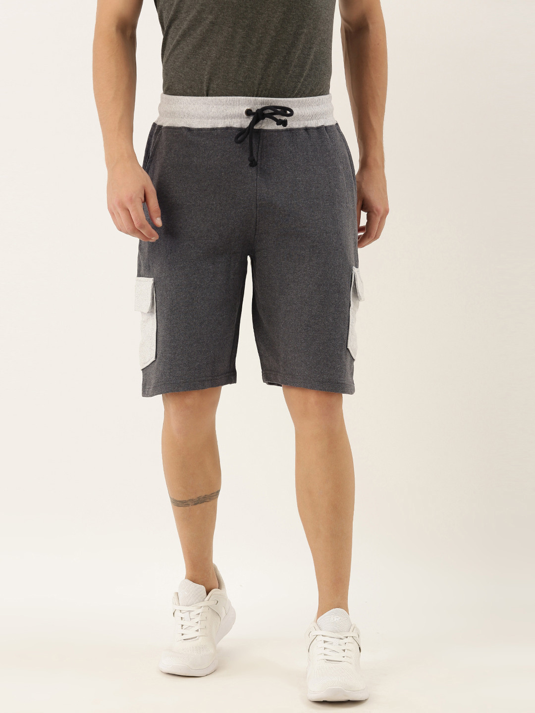ARISE Men Grey Melange Solid Regular Fit Regular Shorts with Contrast Pocket Detailing