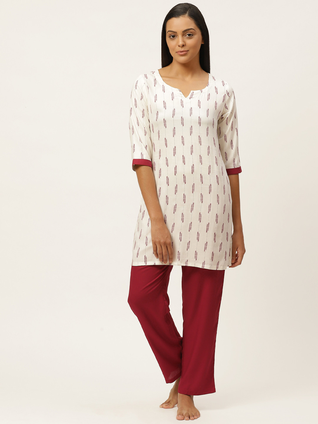 Laabha Women Off-White & Maroon Printed Night suit