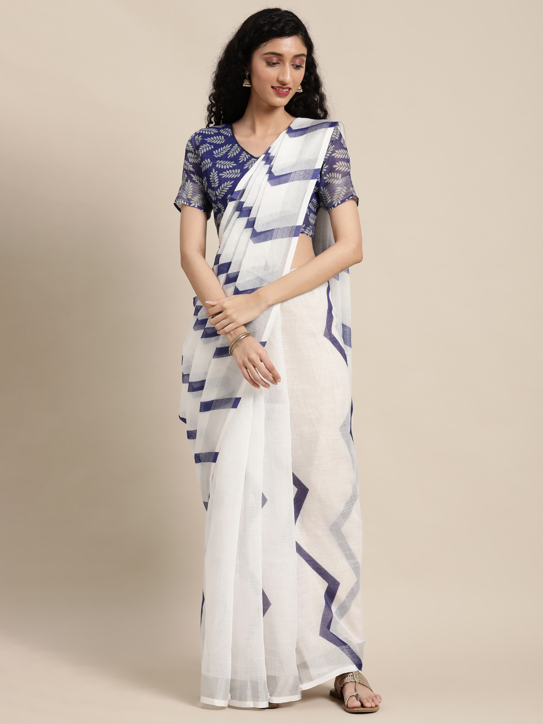 Anouk White & Navy Blue Chevron Printed Pure Linen Saree