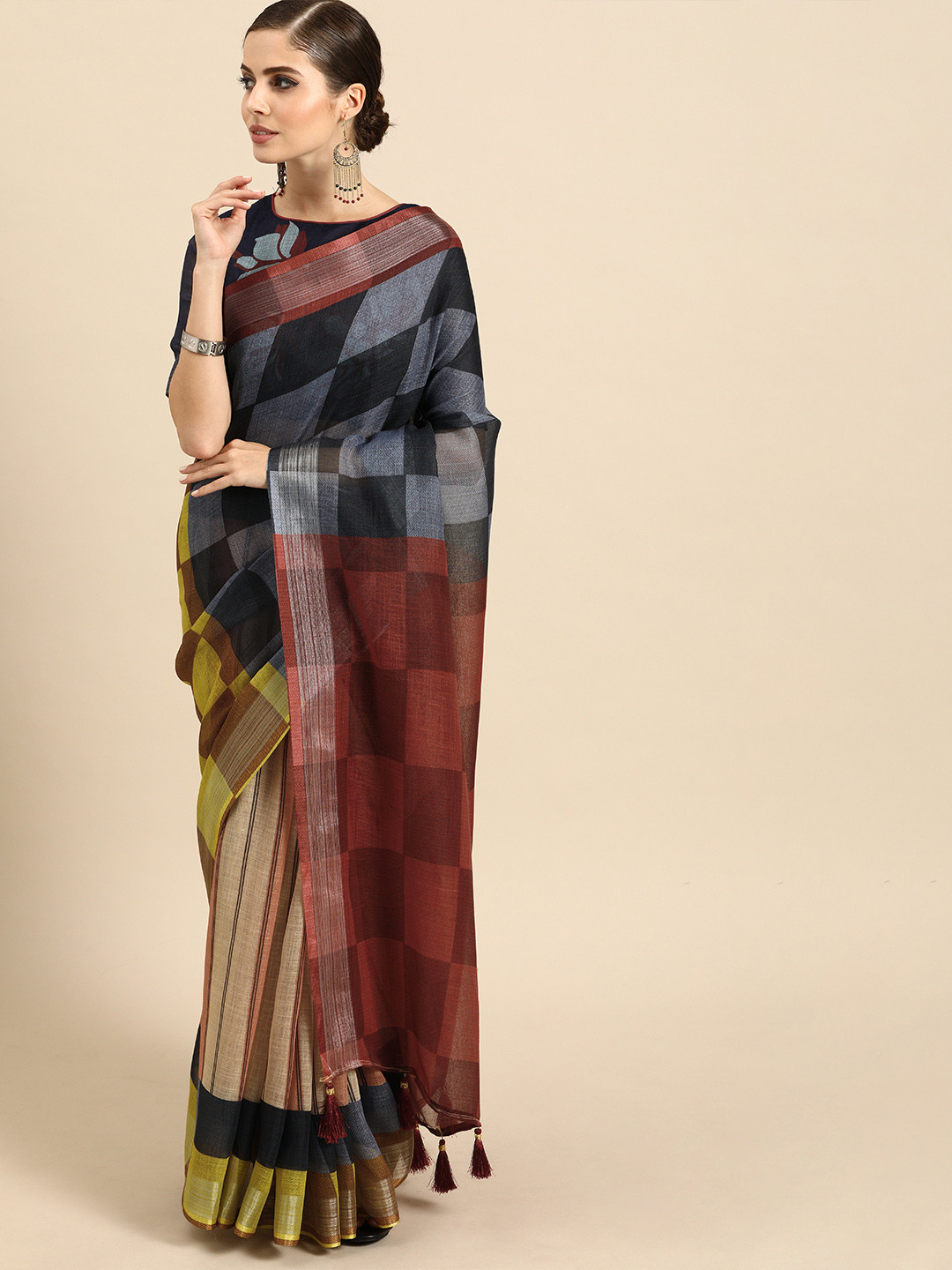 Anouk Red & Black Pure Linen Checked Saree