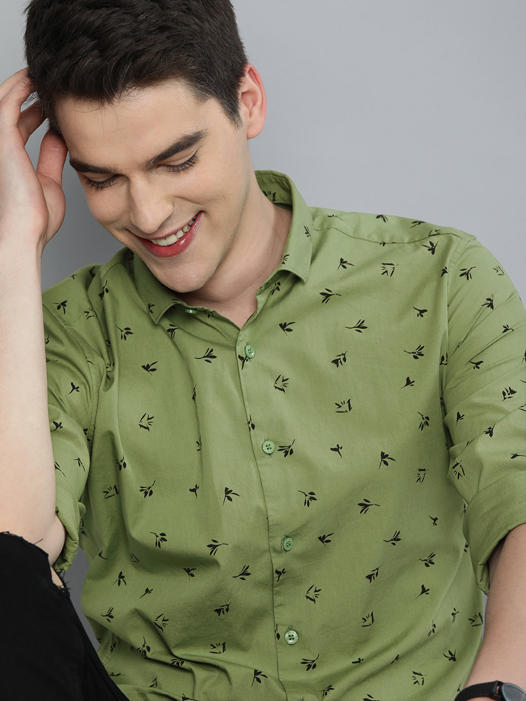 Mast & Harbour Men Olive Green & Black Regular Fit Printed Casual Sustainable Shirt