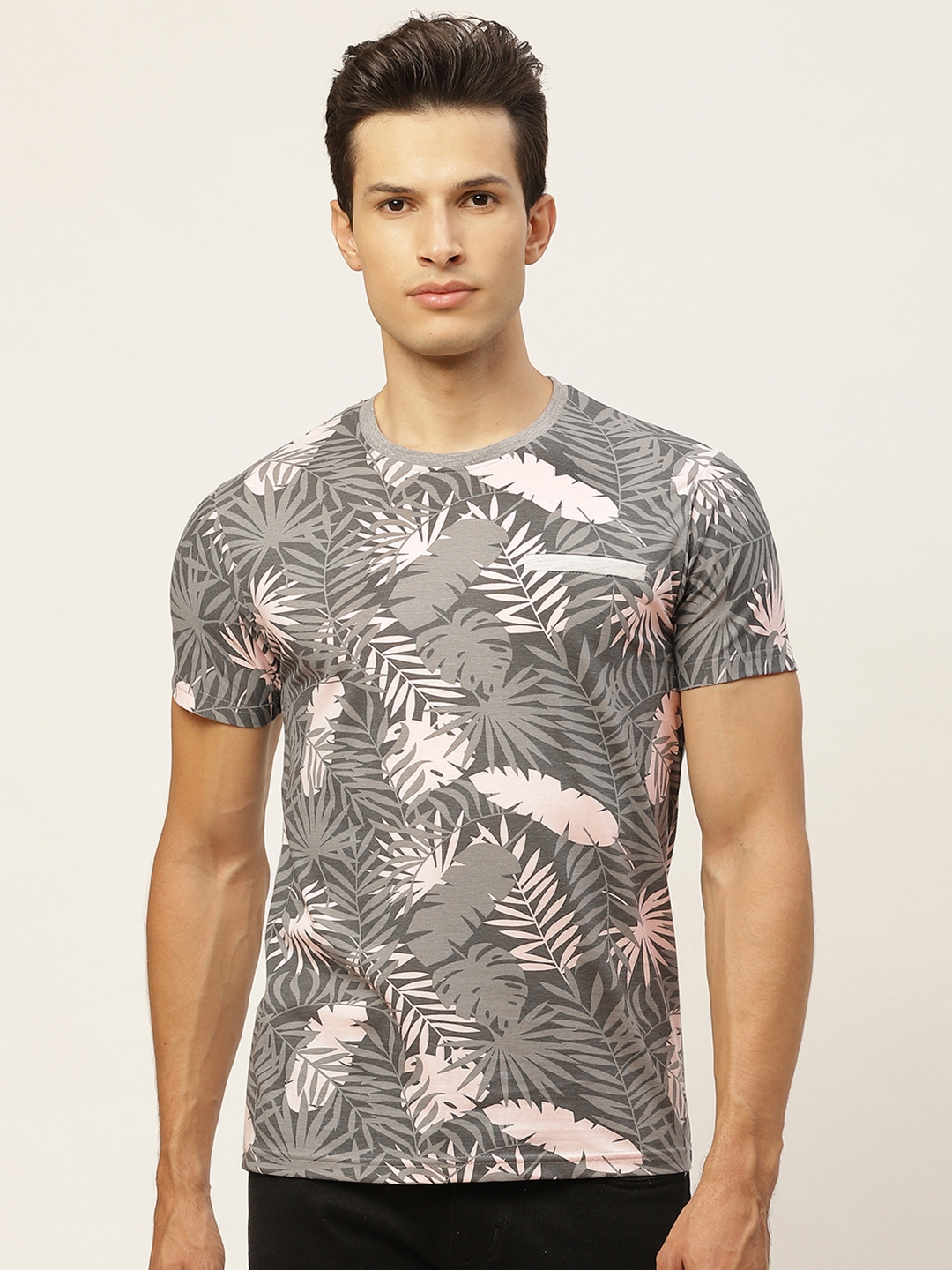 VEIRDO Men Grey Pure Cotton Printed Round Neck T shirt