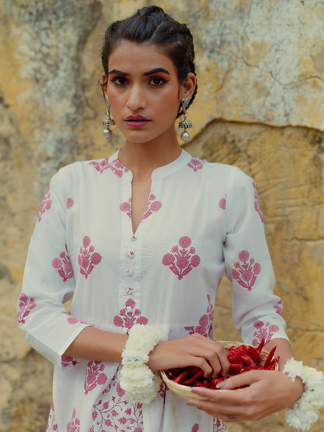 anayna Women White & Pink Floral Screen Print Layered Cotton White Romance Kurta