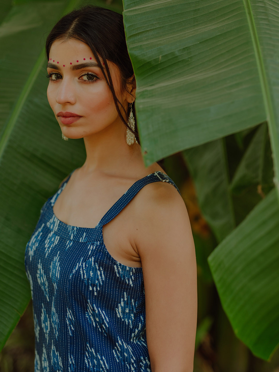 anayna Women Blue & White Geometric Screen Print Cotton Fusion Kurta