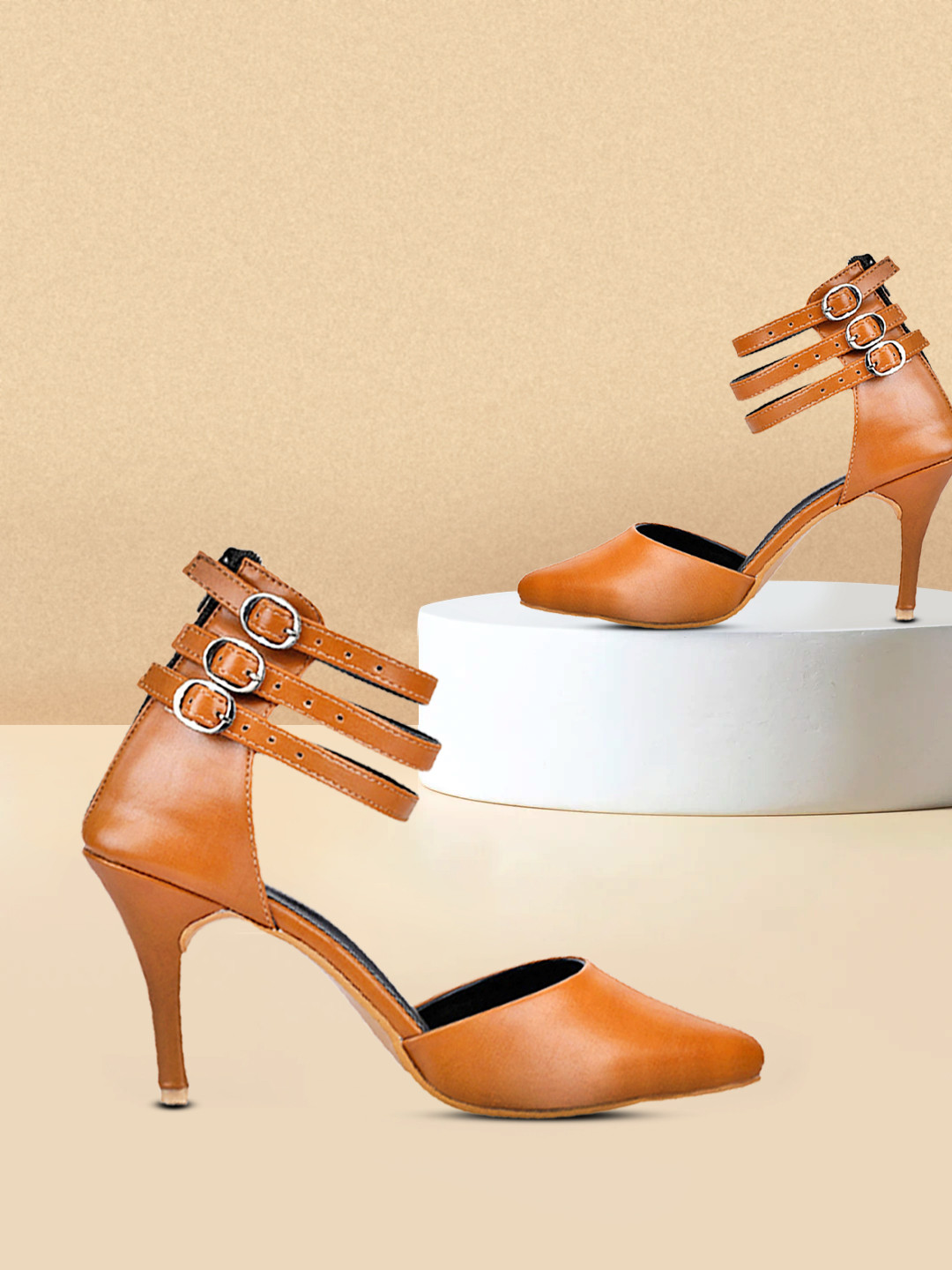 VALIOSAA Women Tan Solid Pumps
