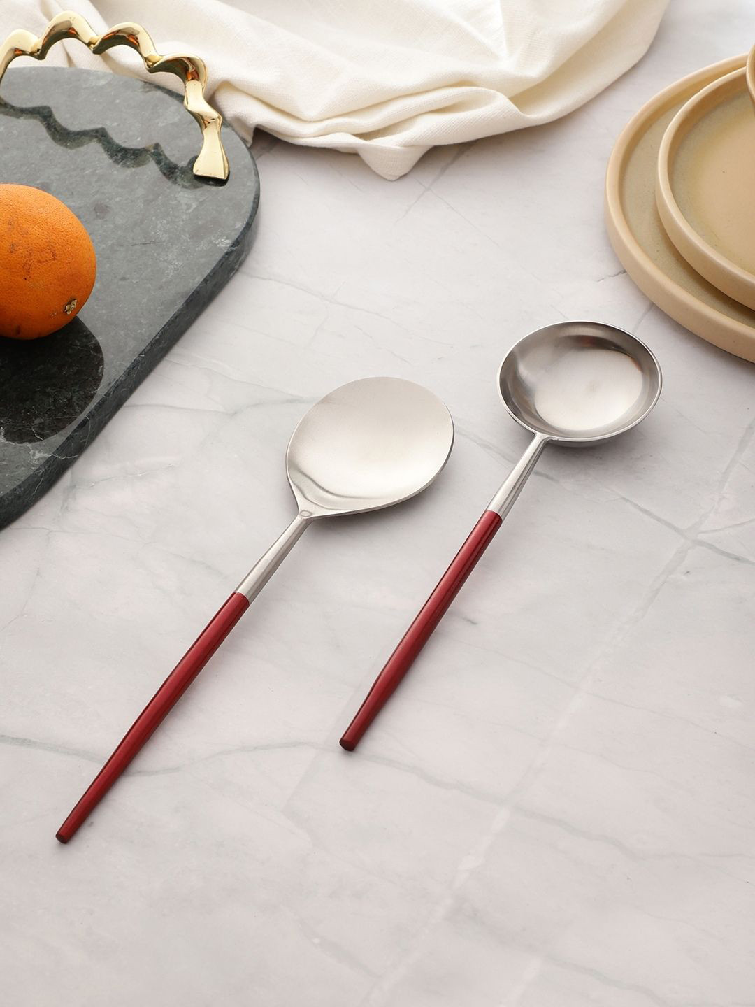 VarEesha Maroon & Silver-Toned Set