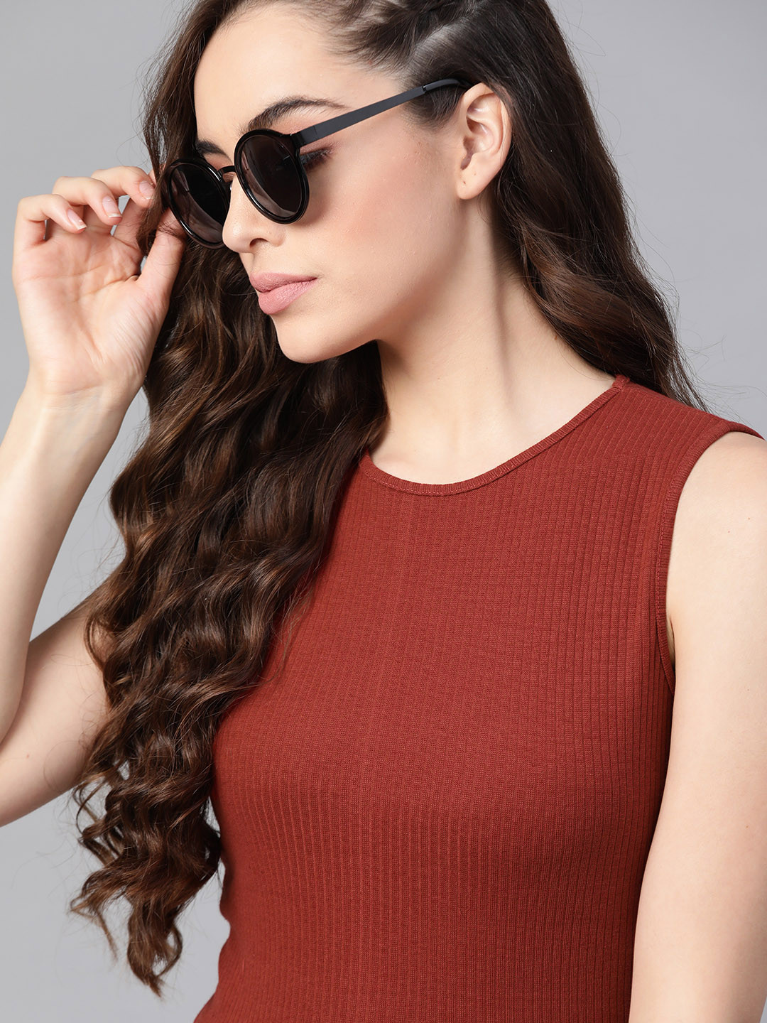 Roadster Rust Brown Solid Pure Cotton Fitted Top