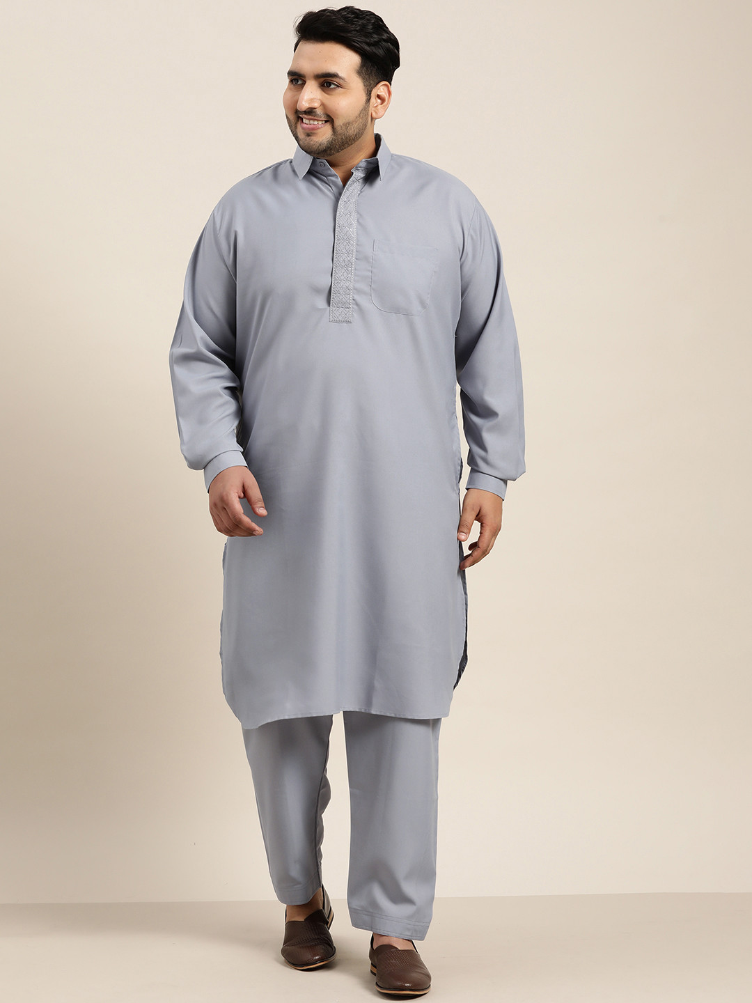 SOJANYA PLUS Men Grey Solid Pathani Kurta with Pyjamas