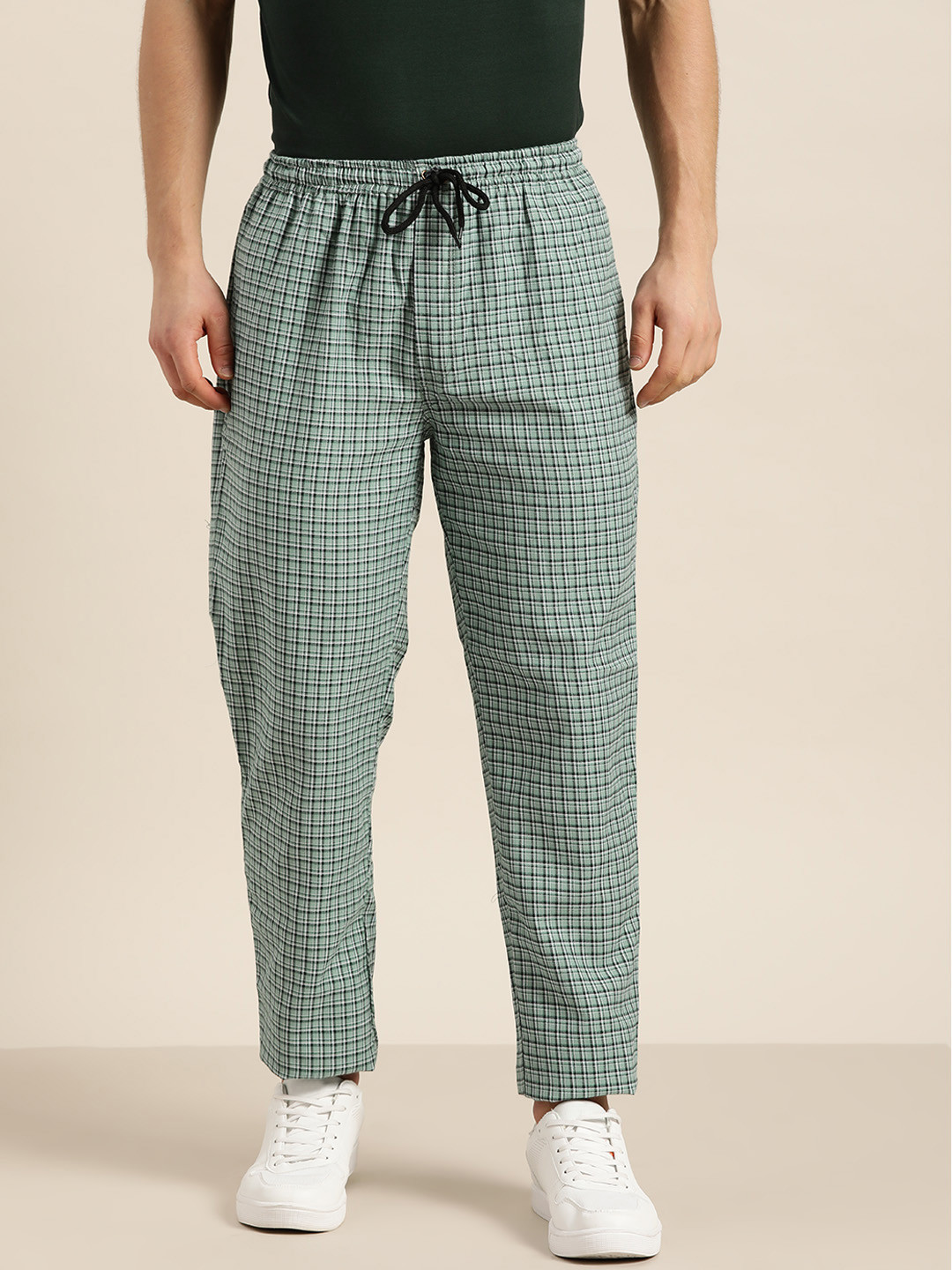 SOJANYA Men Green & White Pure Cotton Checked Track Pants