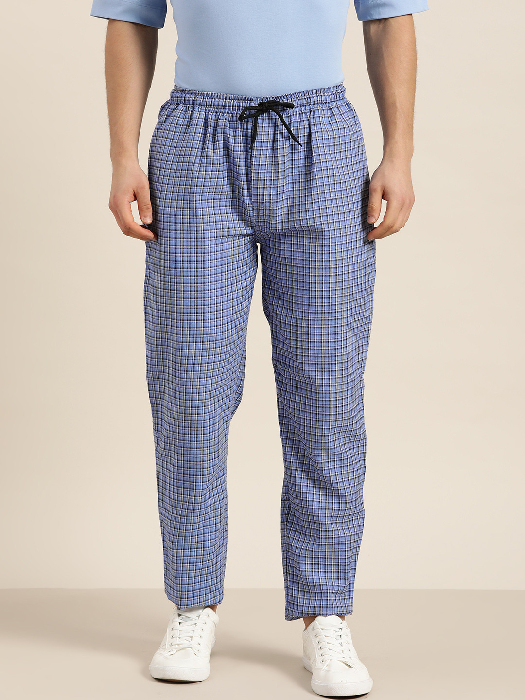 SOJANYA Men Blue & Black Pure Cotton Checked Track Pants