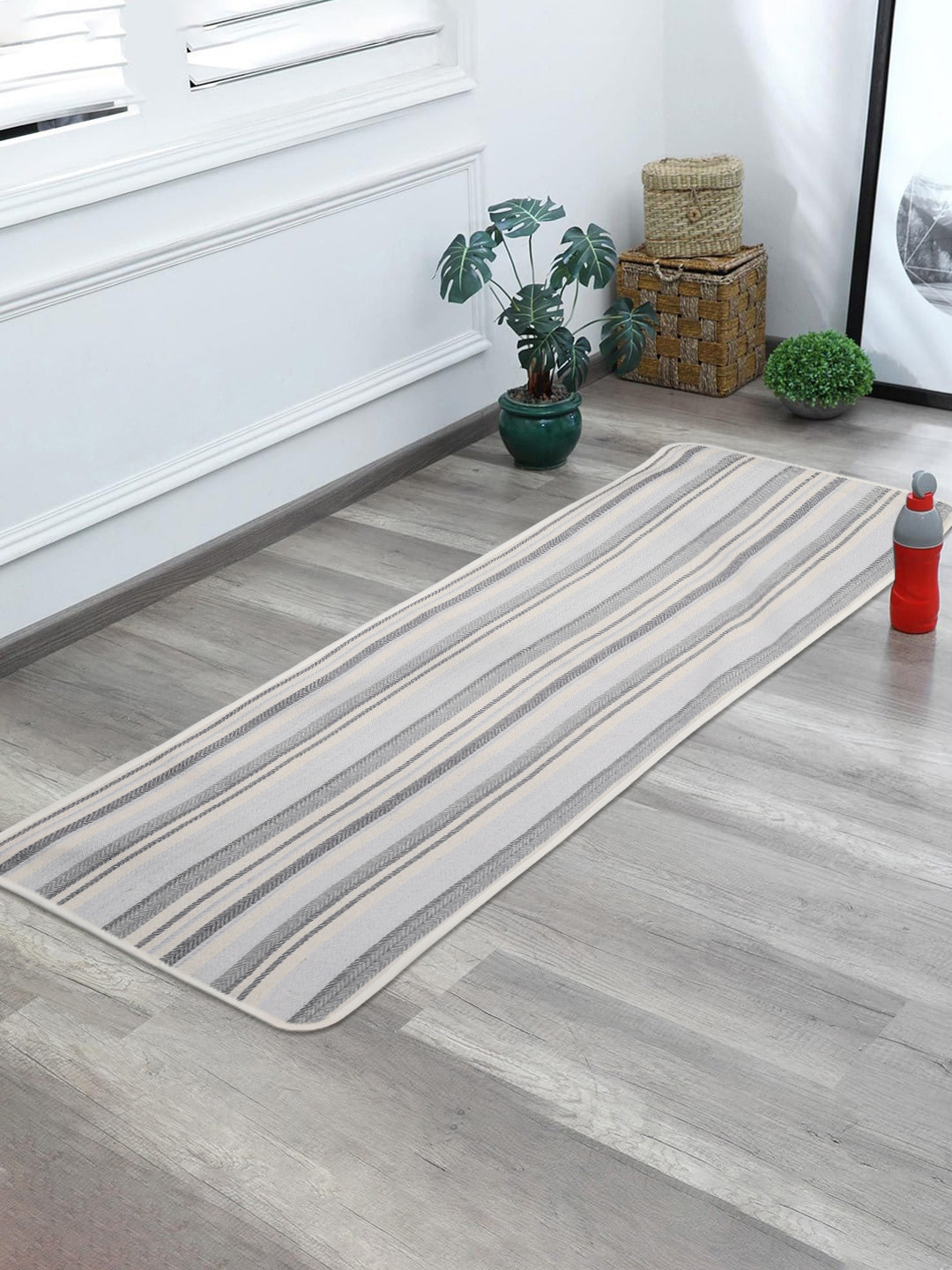 Saral Home Grey & Beige Striped Yoga Mat