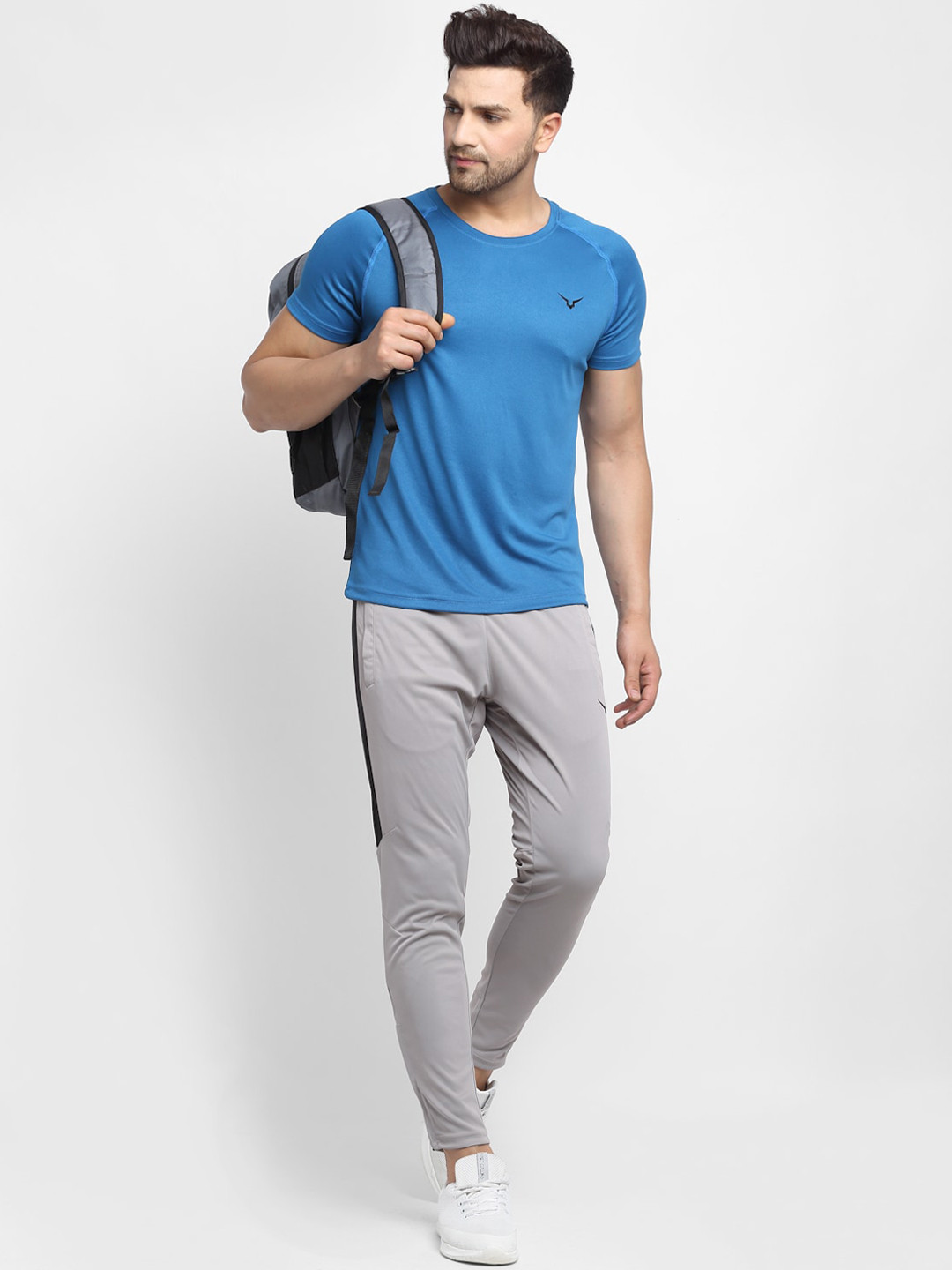 Invincible Men Round Neck Gym T-Shirt