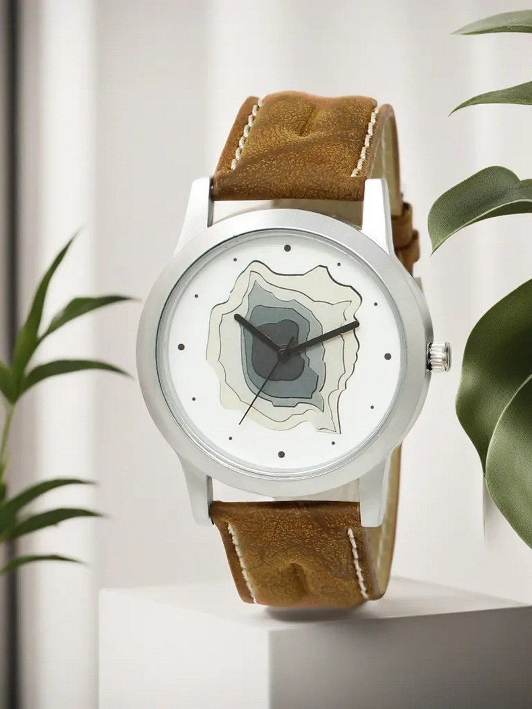 LOREM Men Cream-Coloured Analogue Watch LR09