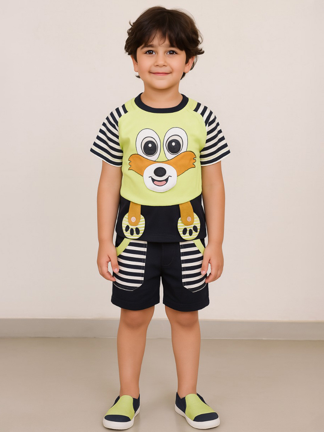Wish Karo Girls Lime Green & Blue Printed T-shirt with Shorts