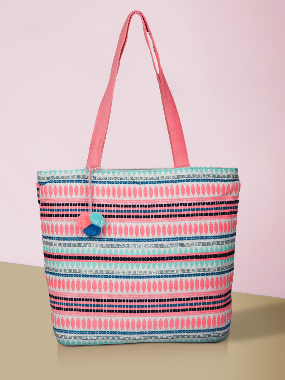 ALII AND ALIIZEY Peach-Coloured & Cream-Coloured Self Design Tote Bag