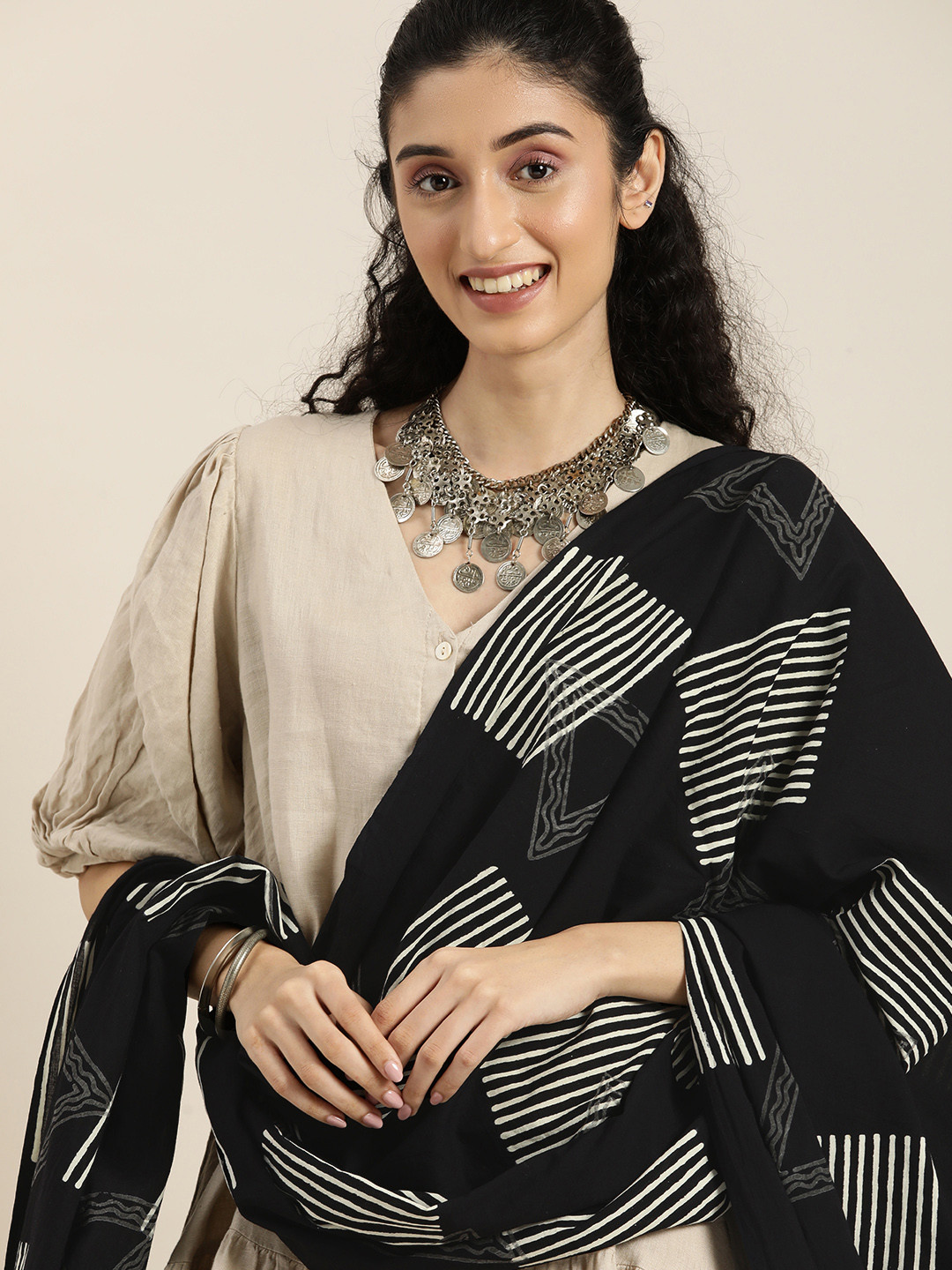 Taavi Black & Off White Chuna Patri Hand Block Print Pure Cotton Dupatta