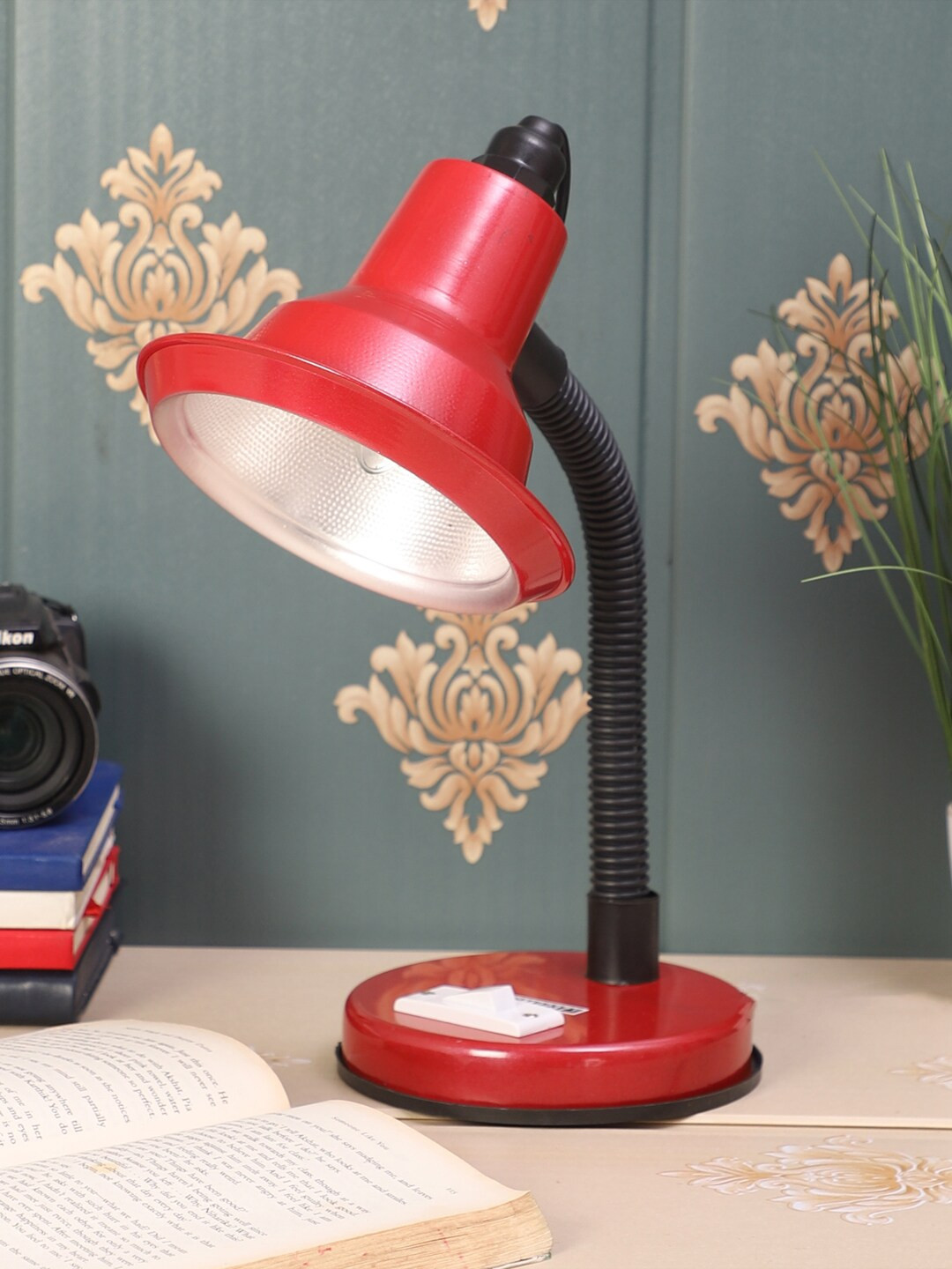 MFD HOME FURNISHING Red & Black Colourblocked Study Table Lamp