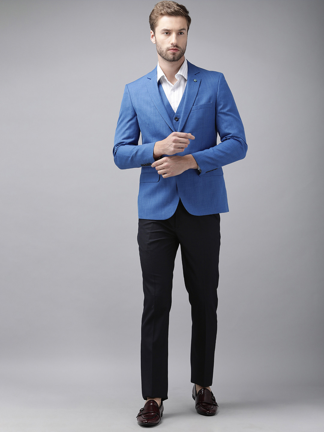 Arrow Men Blue & Navy-Blue Solid Tailored Fit 3-Piece Formal Suit