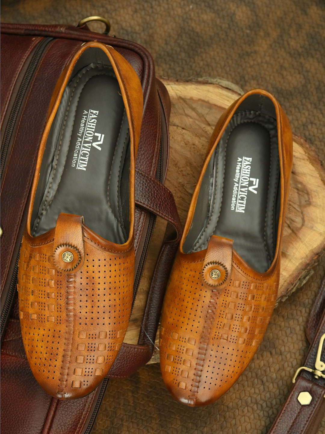 Fashion Victim Men Tan Btown Woven Design Mojaris