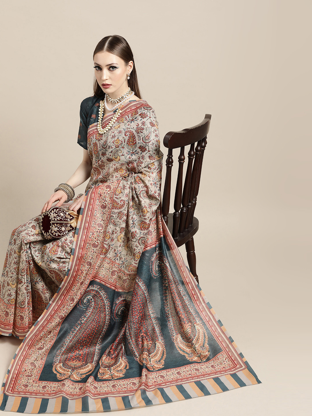 Saree mall Paisley Saree with Printed border