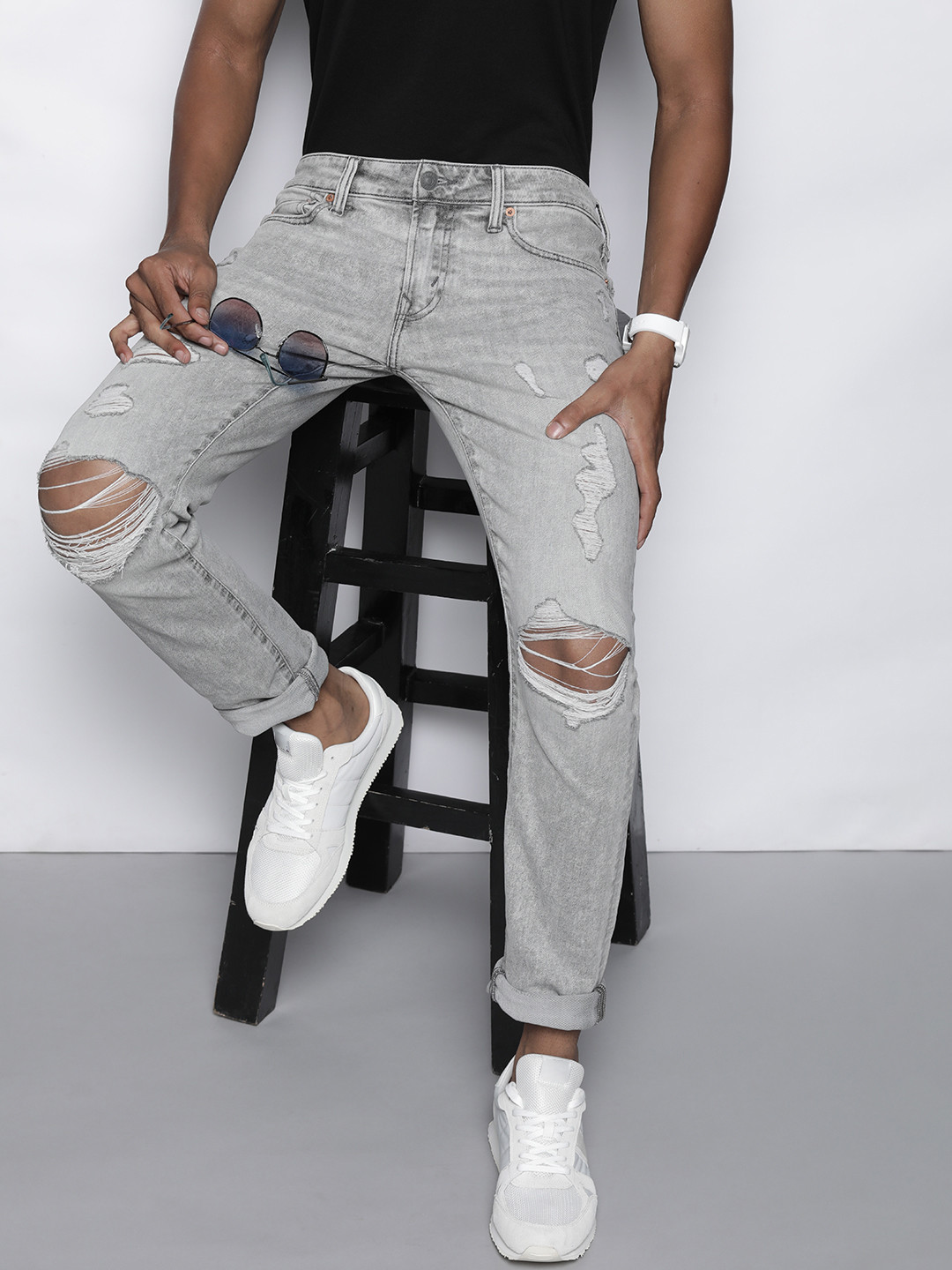 AMERICAN EAGLE OUTFITTERS Men Grey Melange Skinny Fit Highly Distressed Light Fade Stretchable Jeans