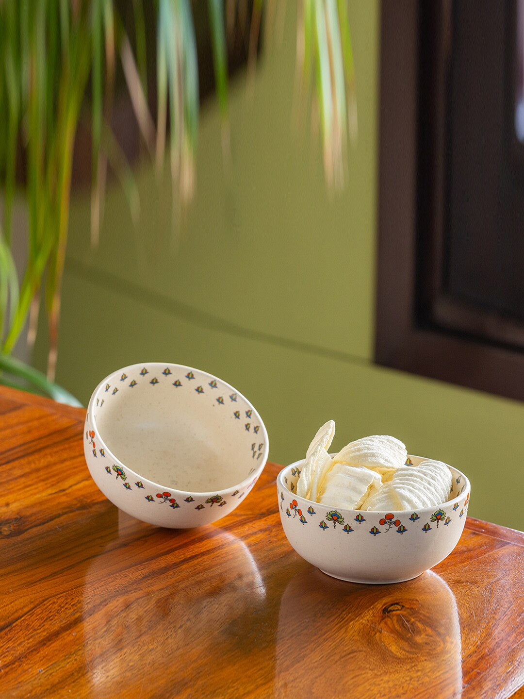 ExclusiveLane Set of 2 White & Orange Daawat-e-Taj Handcrafted Ceramic Serving Bowls