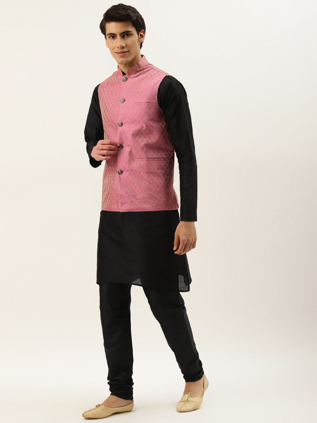 SOJANYA Men Black Solid Kurta Set With Printed Jacket