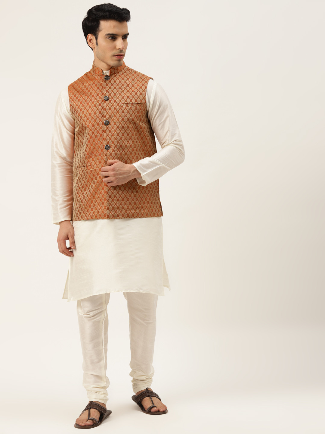 SOJANYA Men Off White Ethnic Motifs Kurta with Churidar & Nehru Jacket
