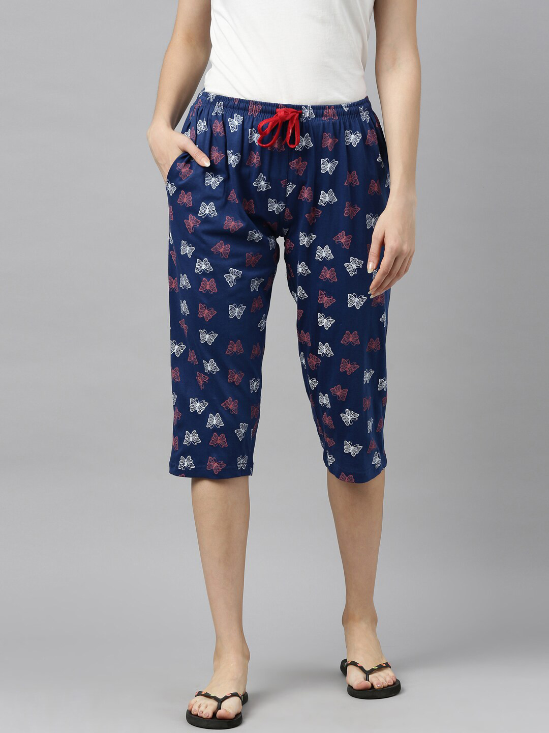 Kryptic Women Conversational Printed Pure Cotton Relaxed Fit Capris