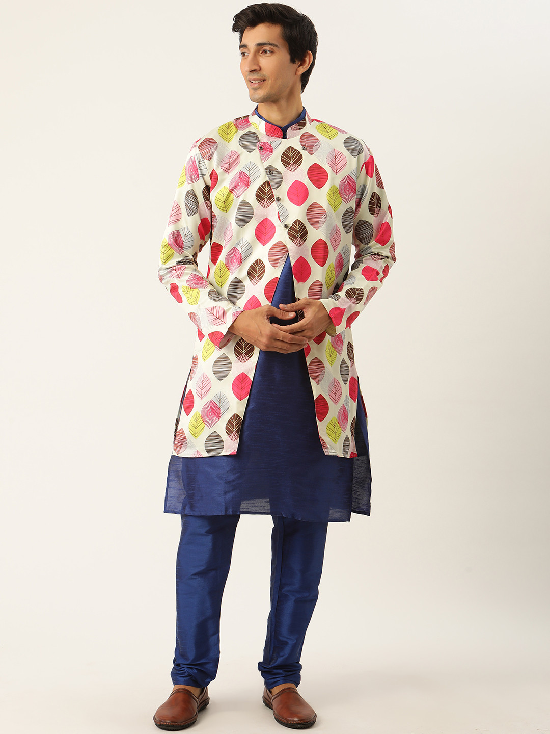 SOJANYA Men Navy Blue & White Solid Kurta with Pyjama & Jacket