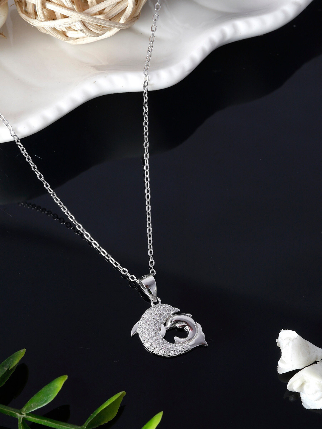 GIVA 925 Sterling Silver Rhodium Plated Dual Dolphin Pendant with Link Chain