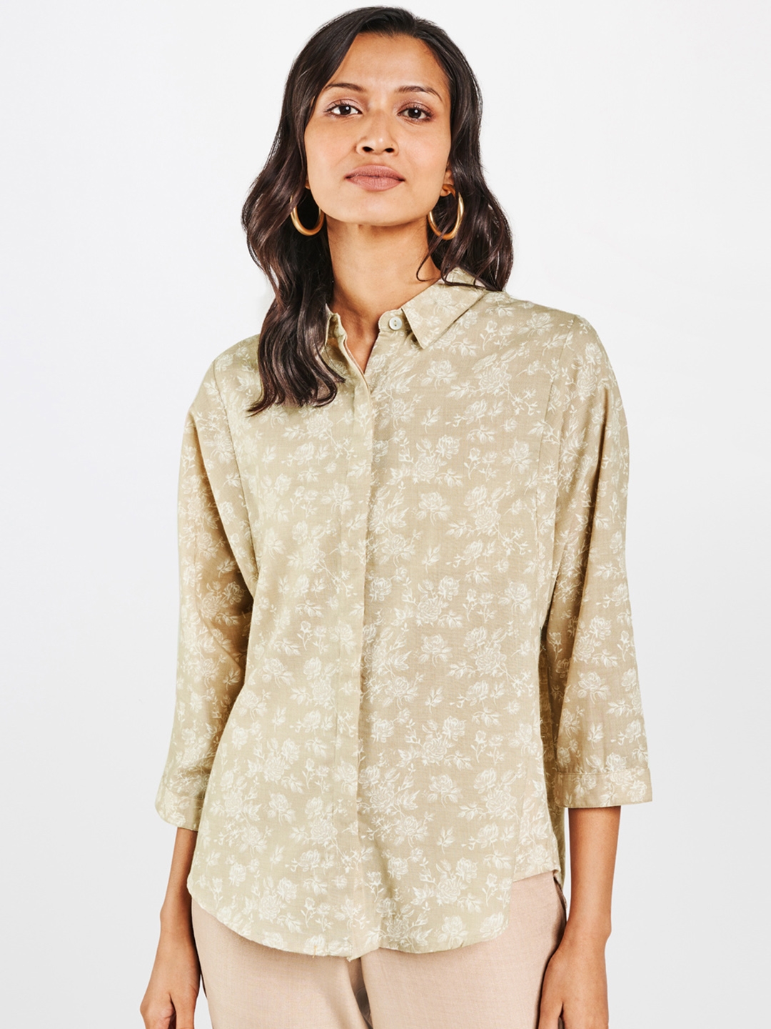 AND Women Beige & White Floral Printed Casual Shirt